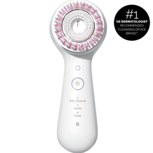 Clarisonic Mia Smart 3-in-1 App Connected Sonic Cleansing Device - WHITE - Picture 4 of 17